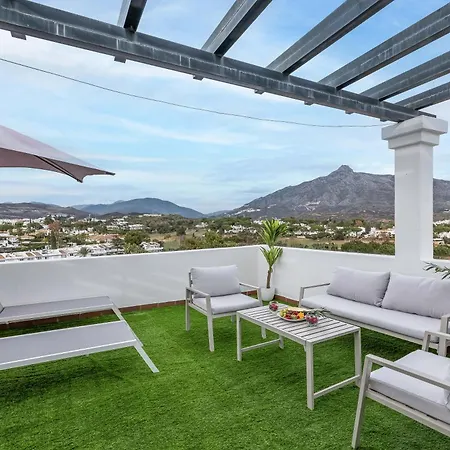 Newly Refurbished 2 Bdrm Amazing Complex W Pools * Marbella