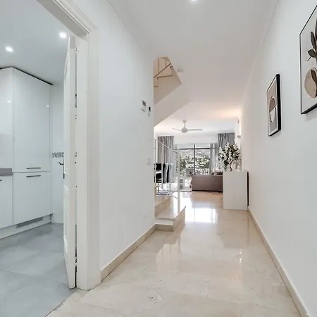 Apartment Newly Refurbished 2 Bdrm Amazing Complex W Pools Marbella